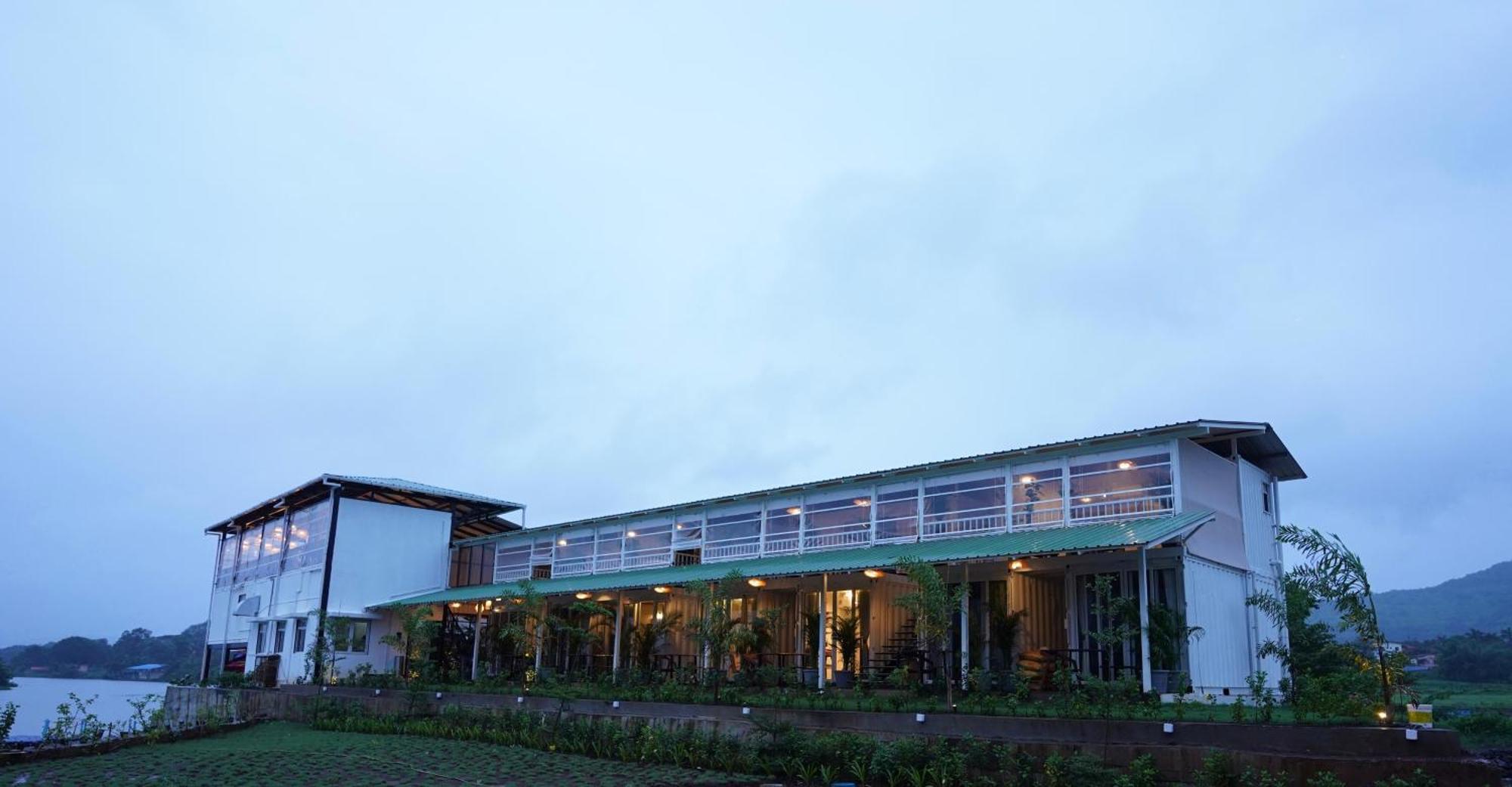 The Boat Club,Karjat 호텔 외부 사진