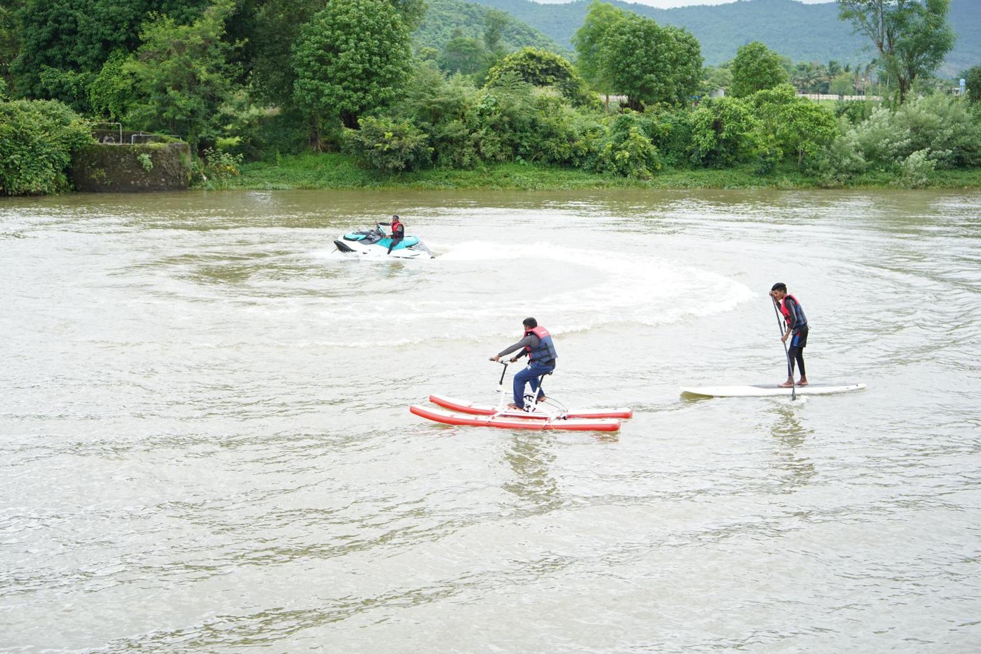 The Boat Club,Karjat 호텔 외부 사진