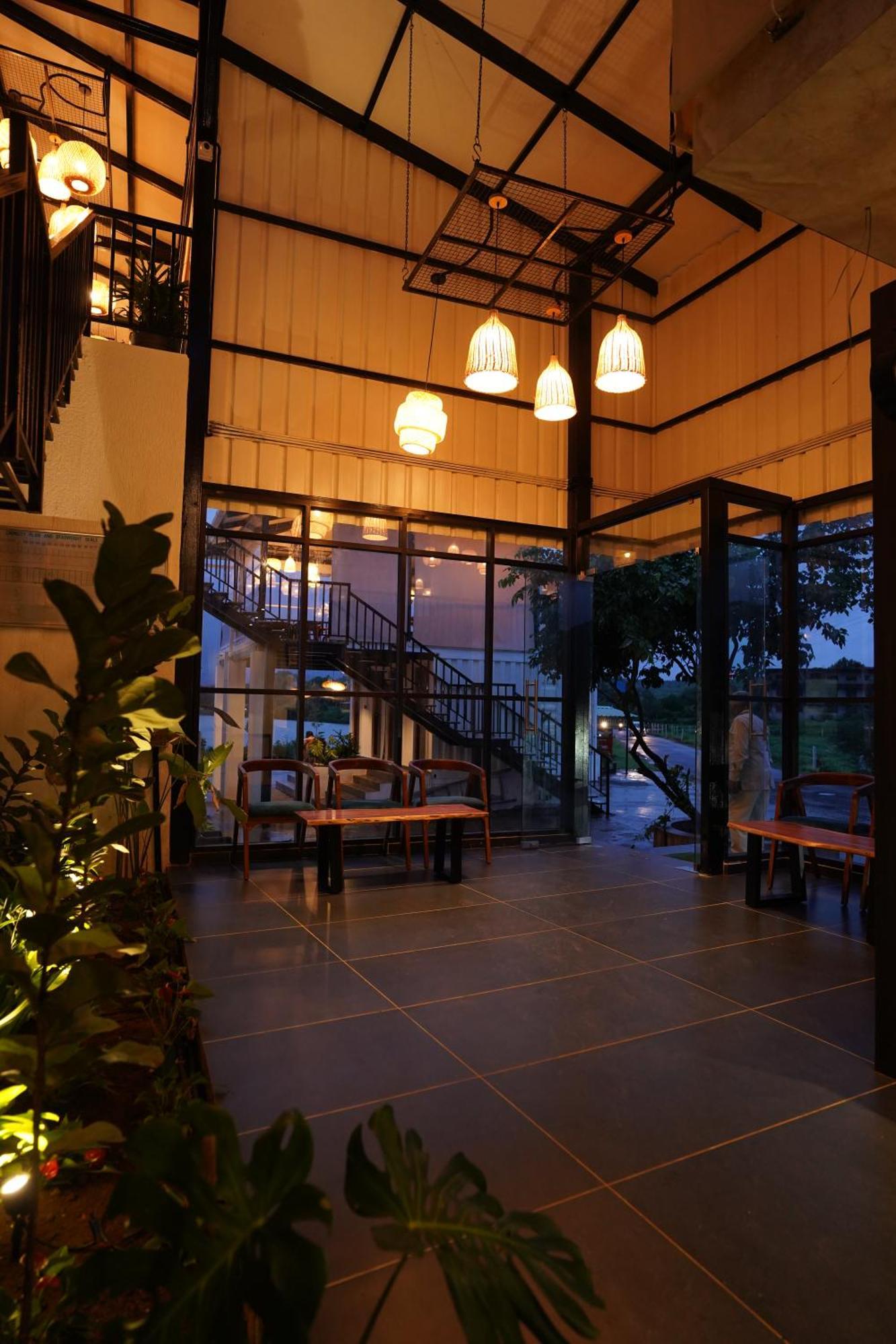 The Boat Club,Karjat 호텔 외부 사진