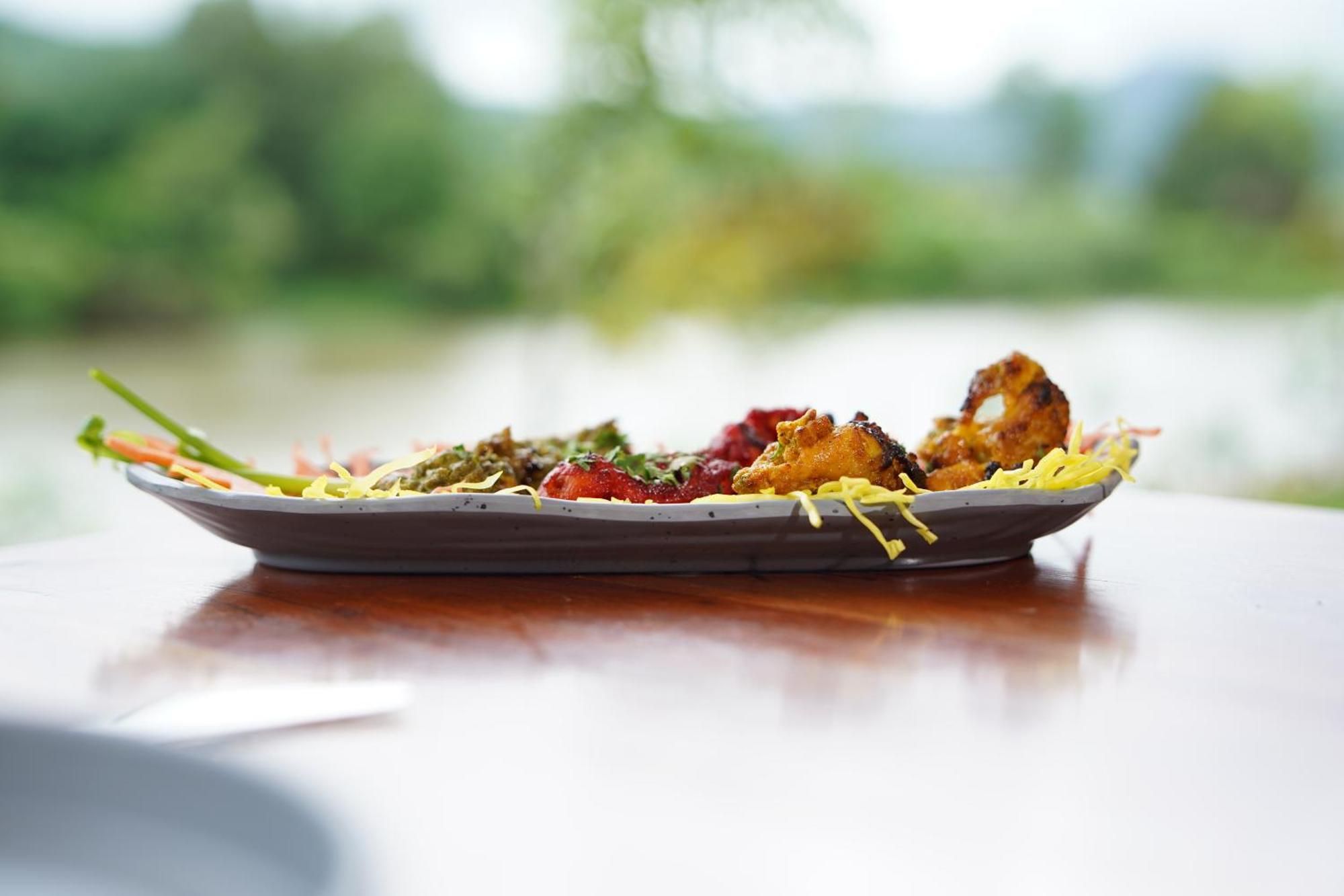 The Boat Club,Karjat 호텔 외부 사진