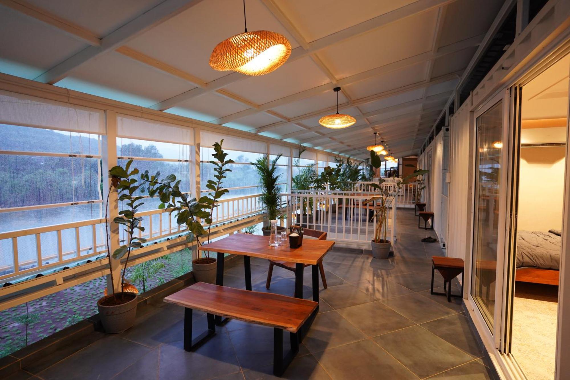 The Boat Club,Karjat 호텔 외부 사진